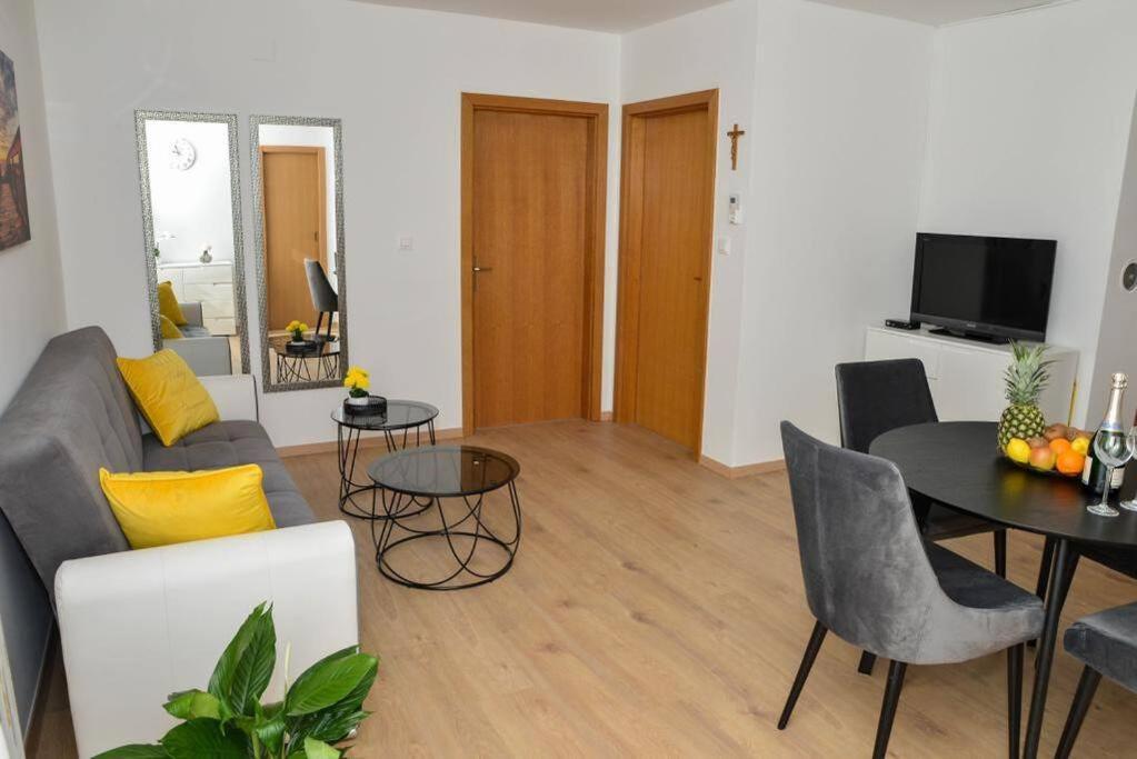 Apartment Longin Zadar Eksteriør bilde