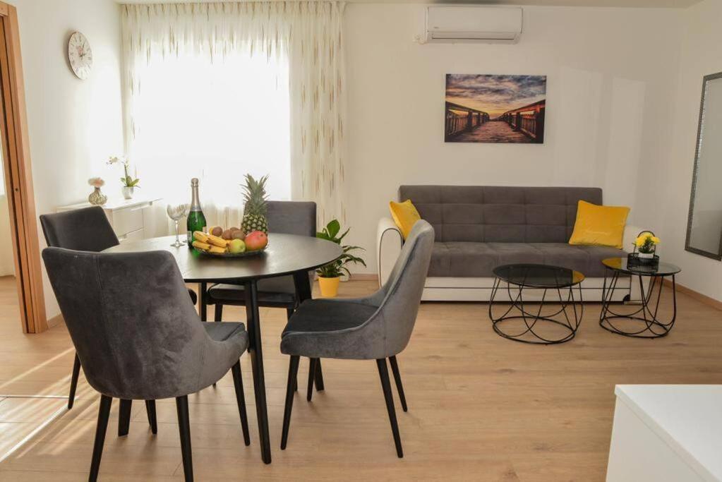 Apartment Longin Zadar Eksteriør bilde
